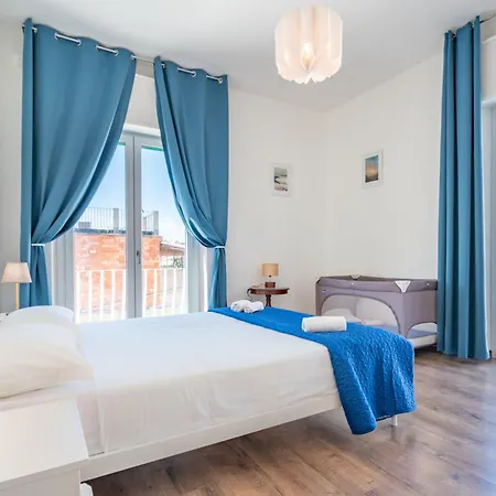 Panoramic House With Terrace - Marina Apartament Cagliari