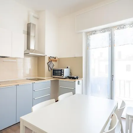 Panoramic House With Terrace - Marina