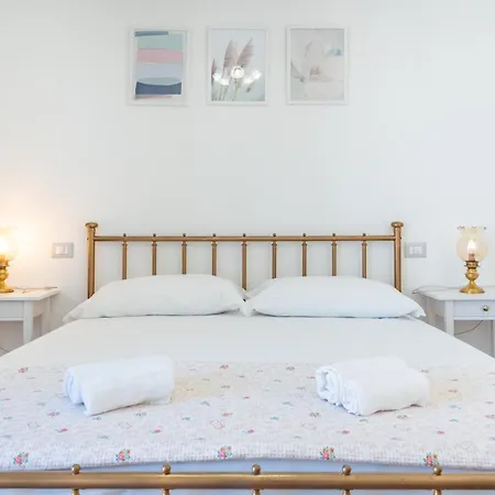 Panoramic House With Terrace - Marina Cagliari