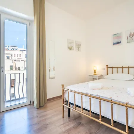 Daire Panoramic House With Terrace - Marina Cagliari