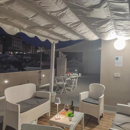 Panoramic House With Terrace - Marina Appartement *