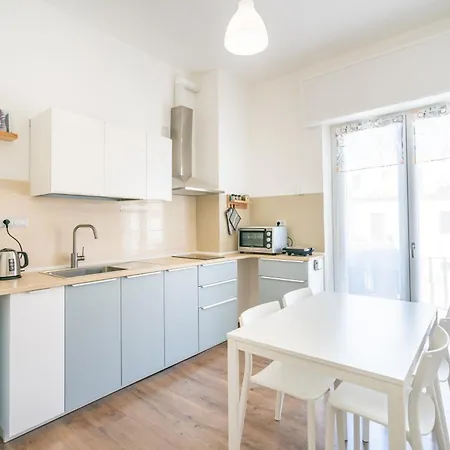 Panoramic House With Terrace - Marina