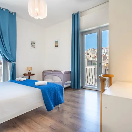 Panoramic House With Terrace - Marina *