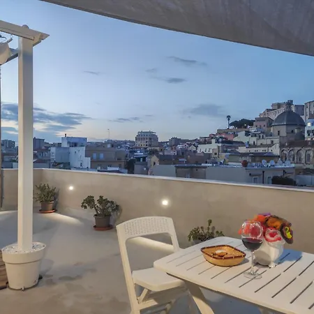 Panoramic House With Terrace - Marina Cagliari