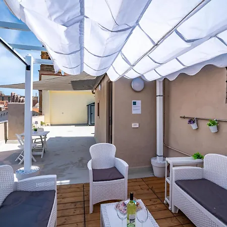 Panoramic House With Terrace - Marina