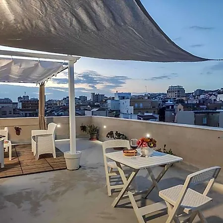 Panoramic House With Terrace - Marina شقة